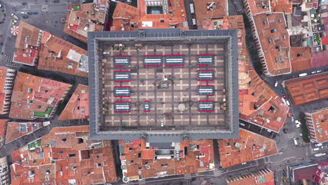 Plaza-Mayor,-Rechteckige-Form,-Luftaufnahme-Von-Oben,-Madrid,-Spanien